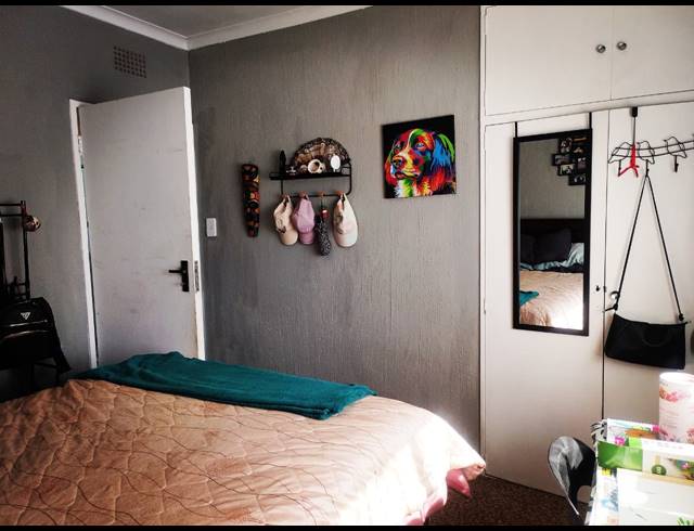 3 BEDROOM HOUSE FOR SALE IN BRACKENDOWNS
